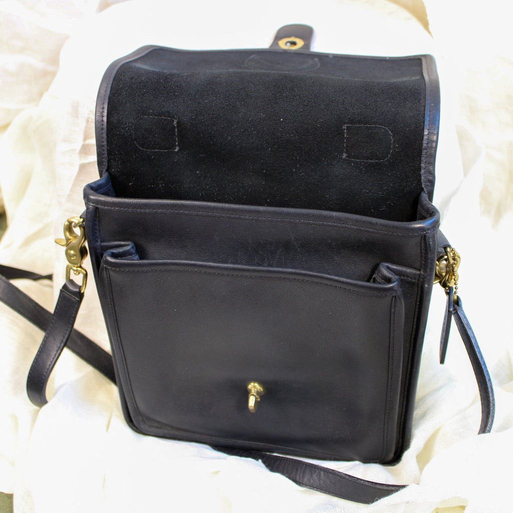 vintage coach black leather station bag (style 5130, l1w-5130)