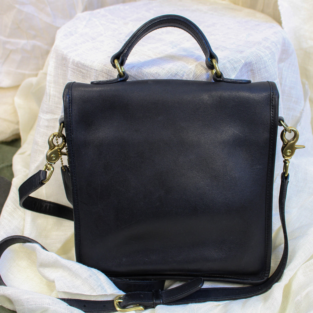 vintage coach black leather station bag (style 5130, l1w-5130)