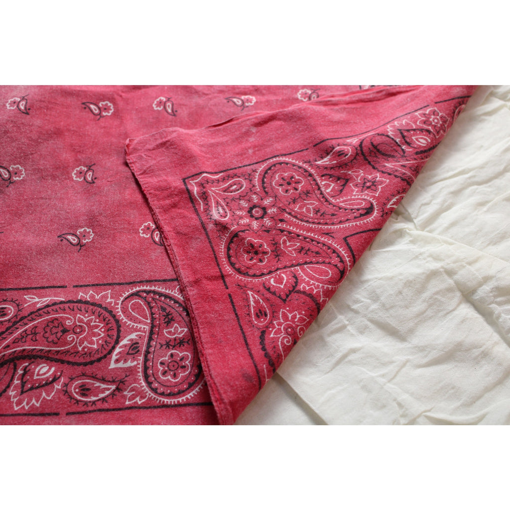 80s vintage rn 13962 red paisley bandana made in usa
