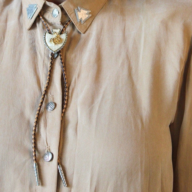 vintage 70s mother of pearl cowboy bolo tie