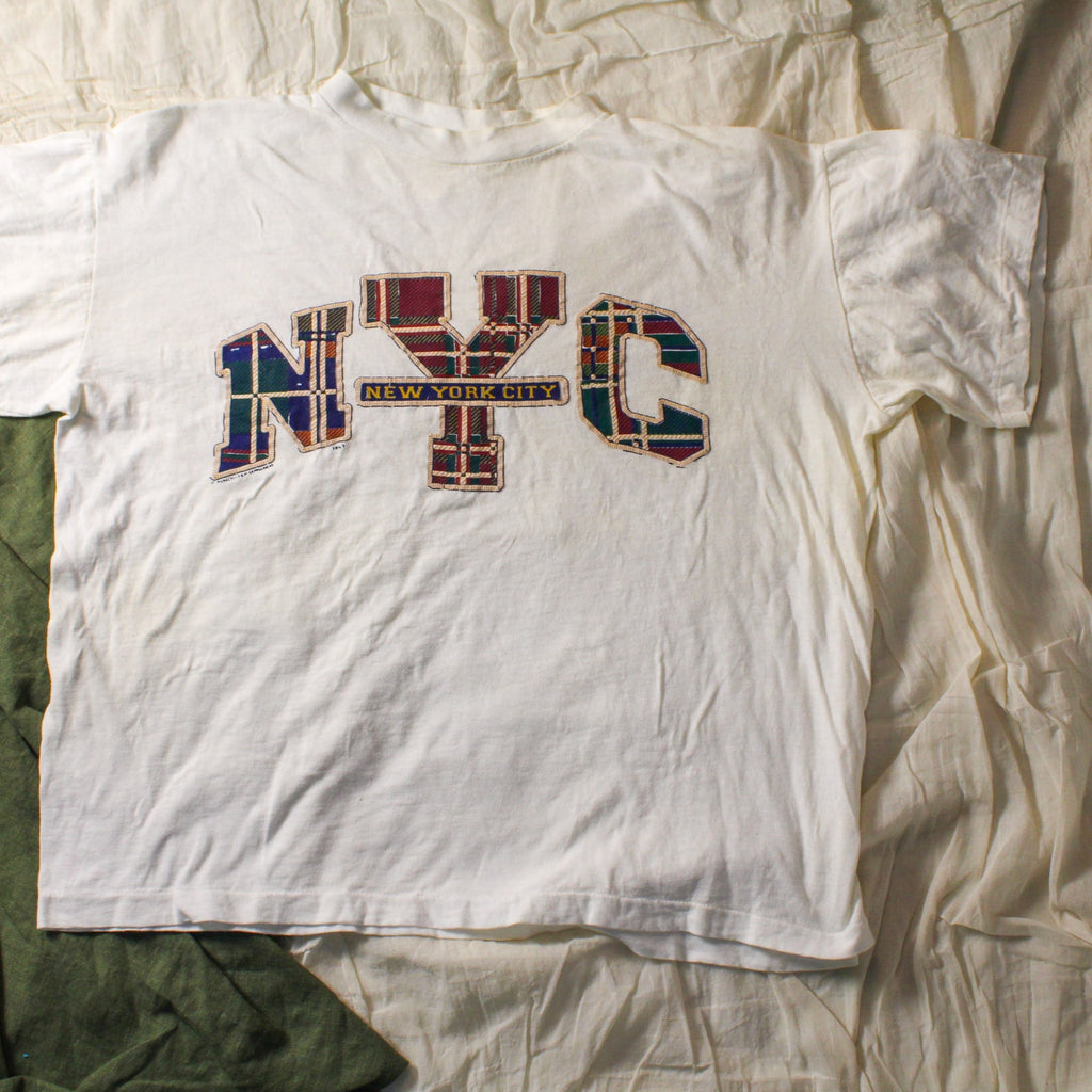 90s nyc grunge plaid logo t-shirt