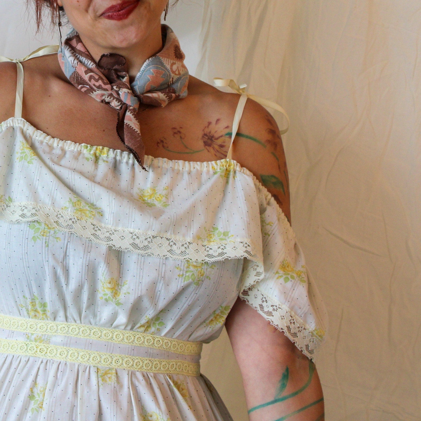 70s yellow floral lace prairie dress with metal zipper