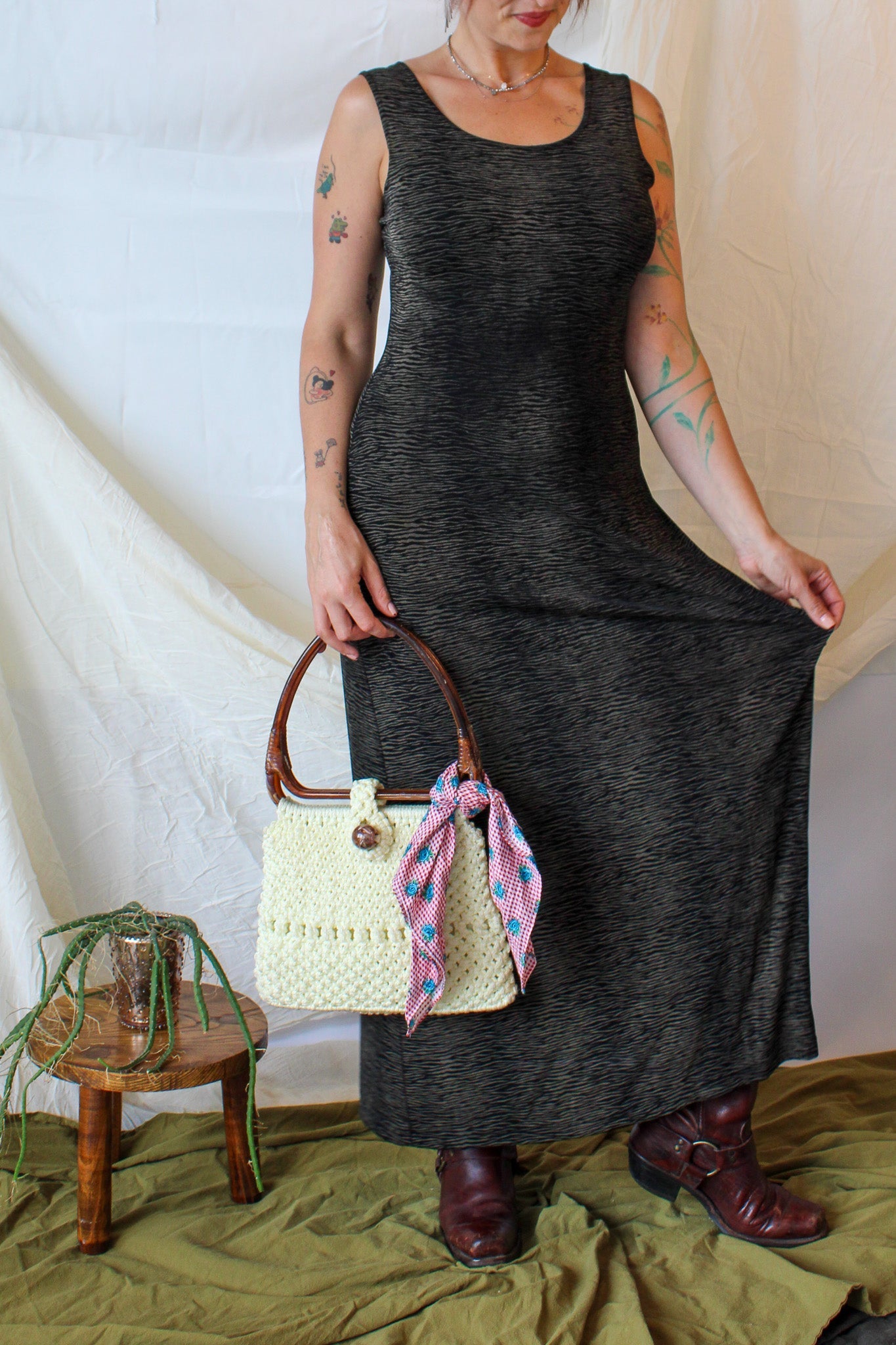 00s white acrylic crochet crossbody, handmade mexico, image 4