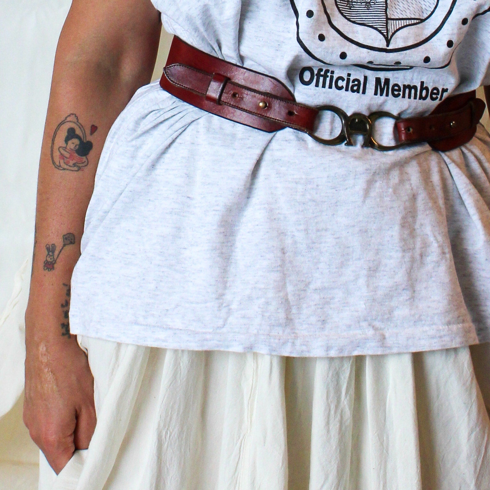 90s oneita romano horseshoe team cutoff tee