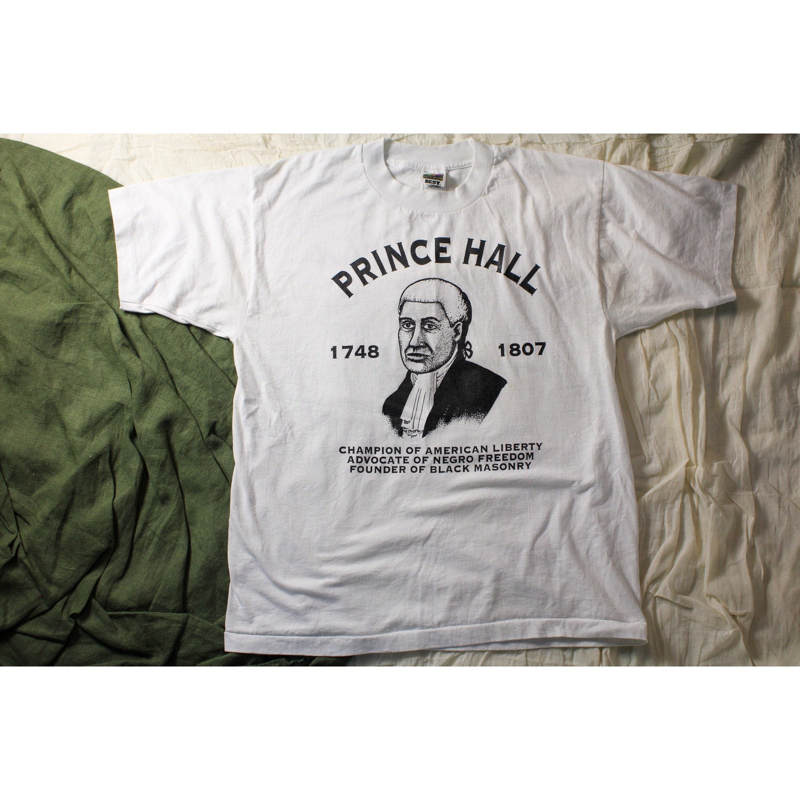 90s prince hall historical graphic tee (l) fruit of the loom best