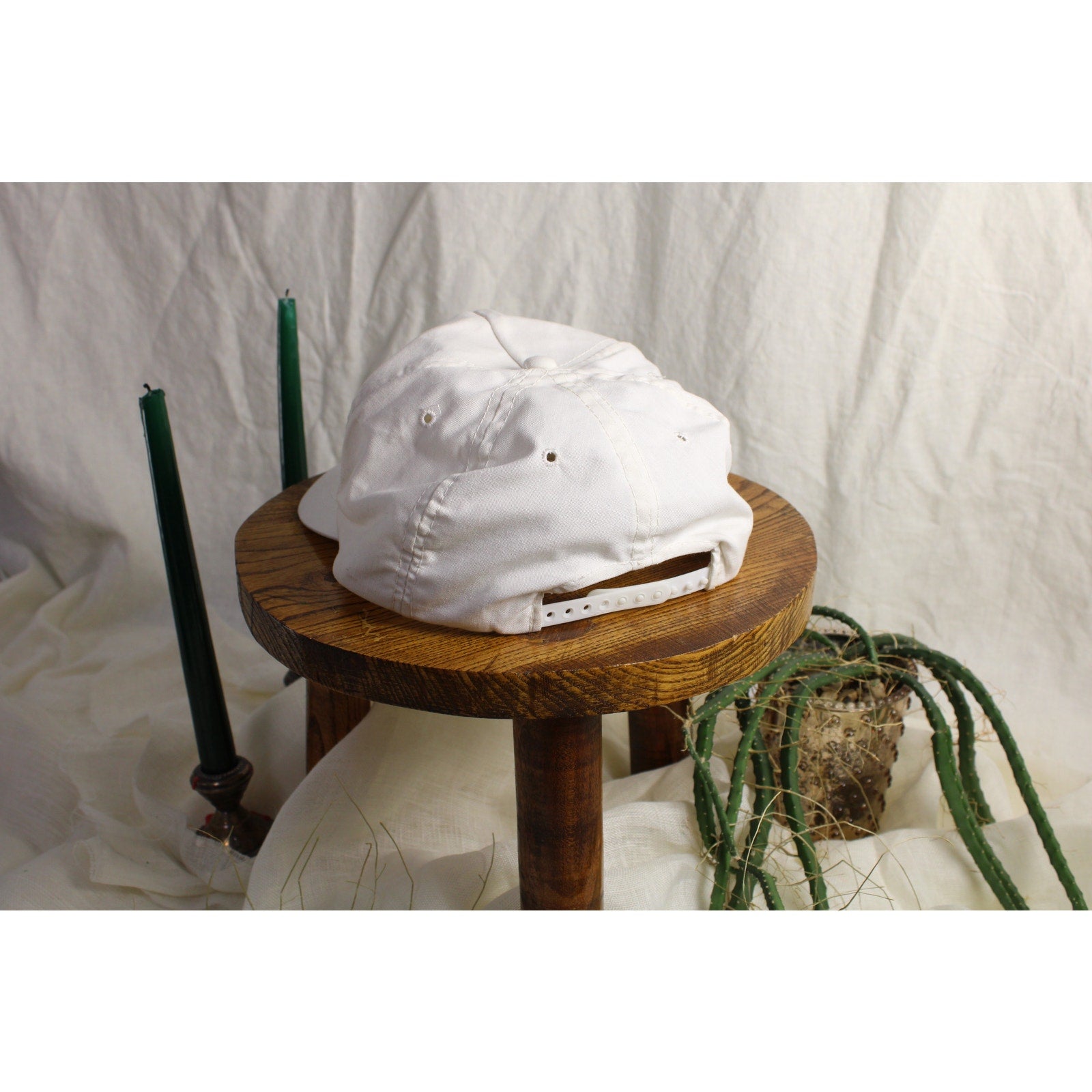 80s FOCUS FOCUS FOCUS made in korea white snapback hat