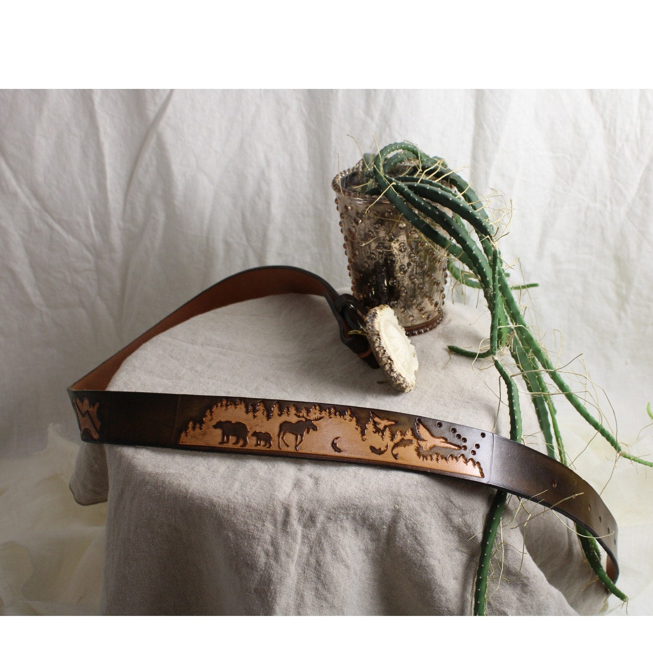 80s alaska antler buckle leather belt