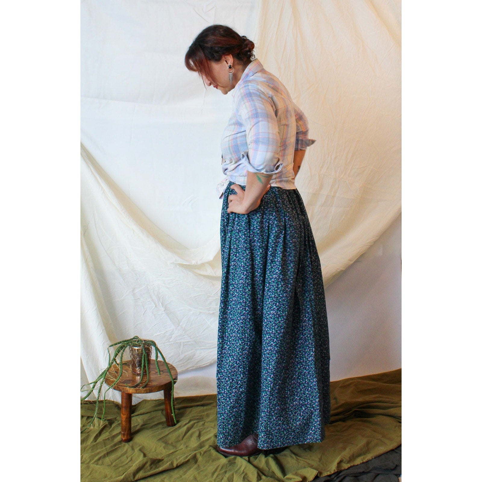 80s navy ditsy floral cottagecore prairie skirt