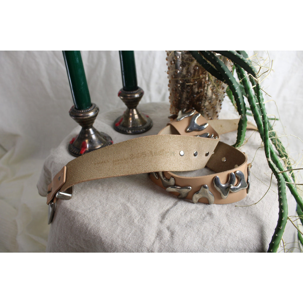 y2k tan silver flame belt by ann taylor