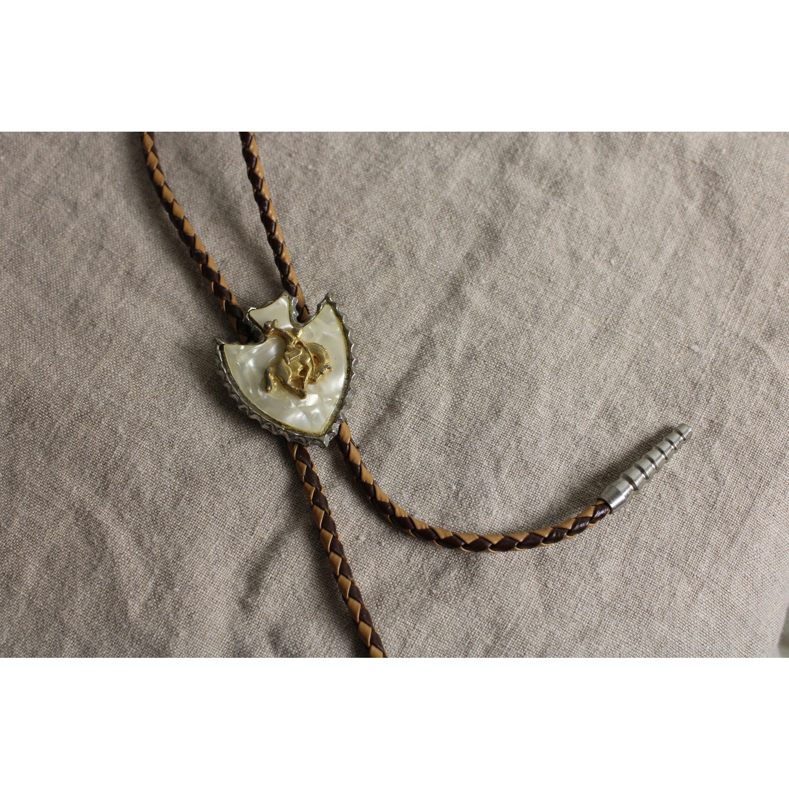 vintage 70s mother of pearl cowboy bolo tie