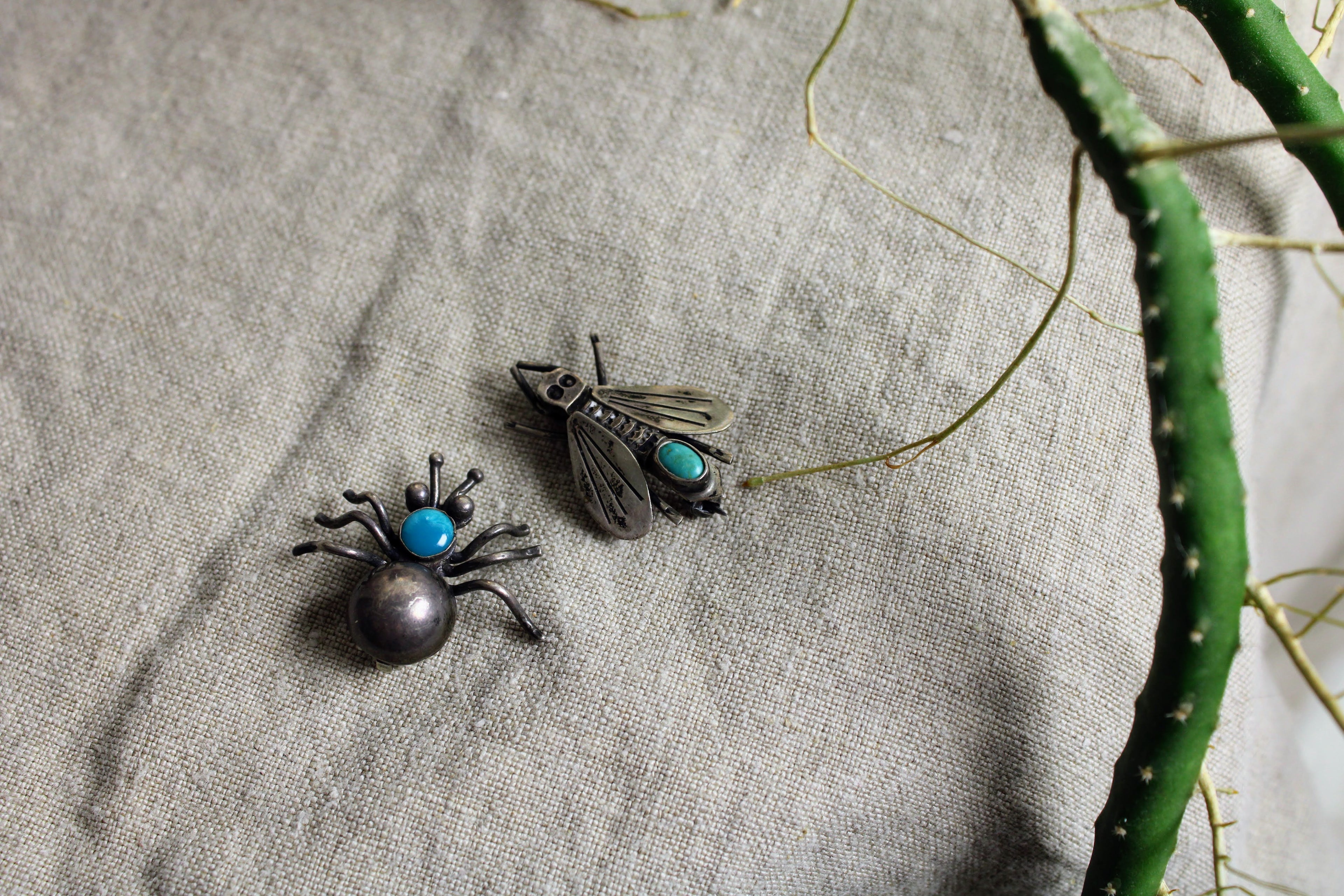 vintage sterling silver fly brooch with turquoise - mid-century southwestern