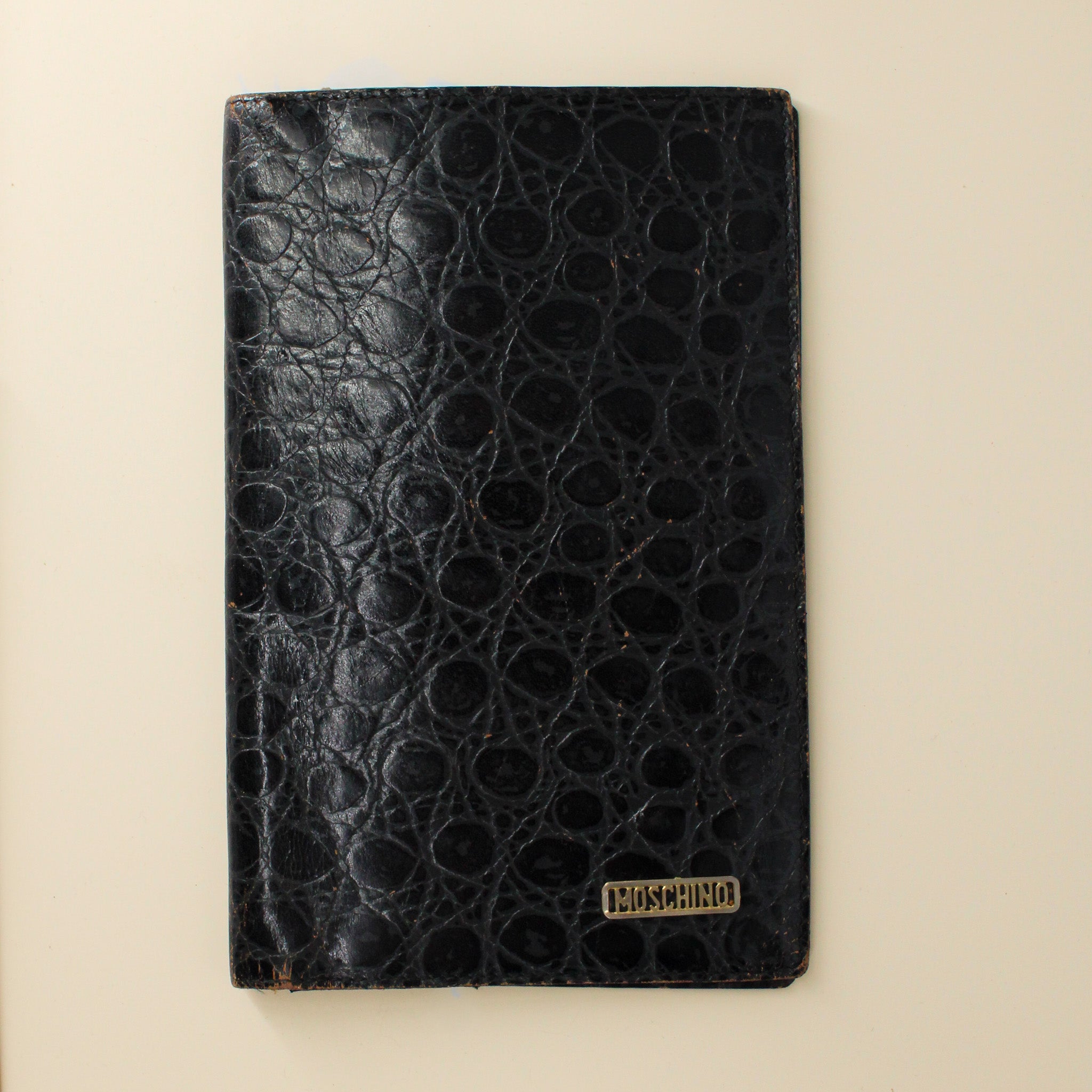 90s moschino croc embossed key crossbody bag with matching wallet