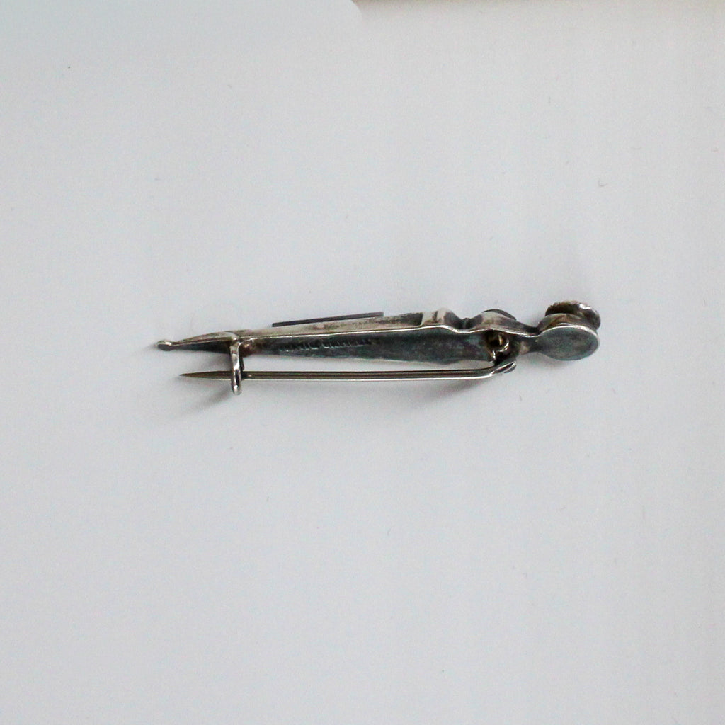 1890s sterling silver scottish dirk dagger brooch with banded agate inlay