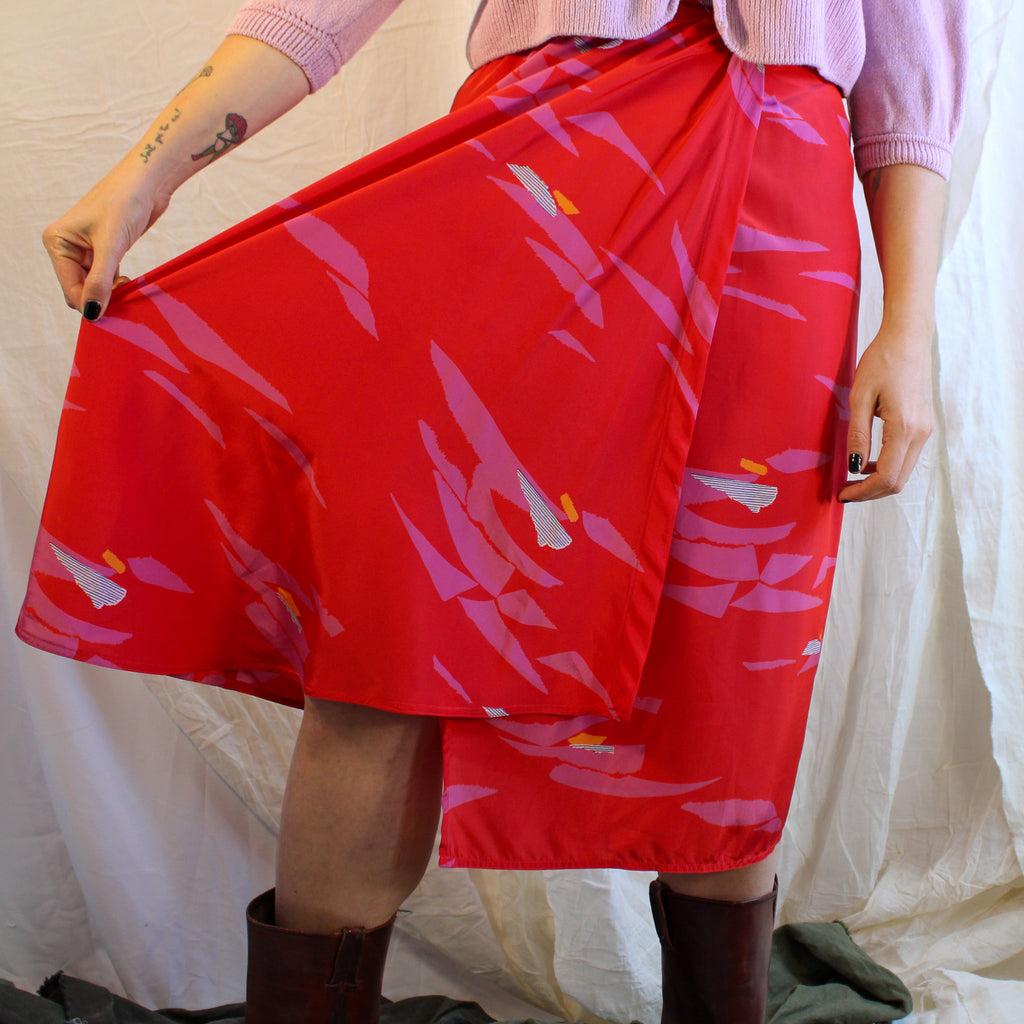 80s red and purple abstract print midi skirt