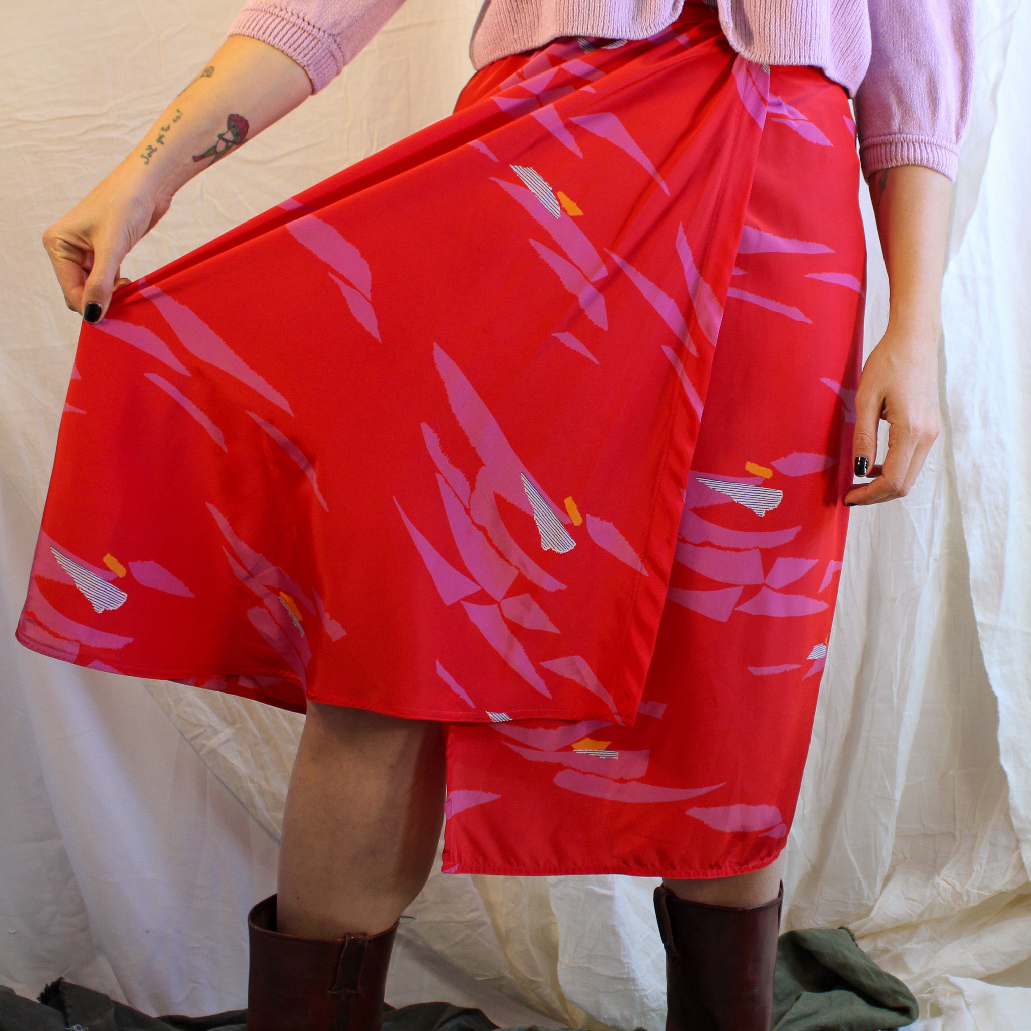 80s red and purple abstract print midi skirt