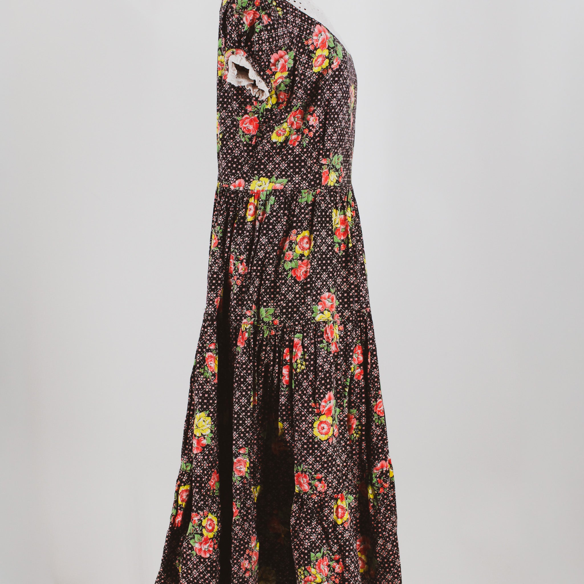 40s floral cotton eyelet collar tiered dress