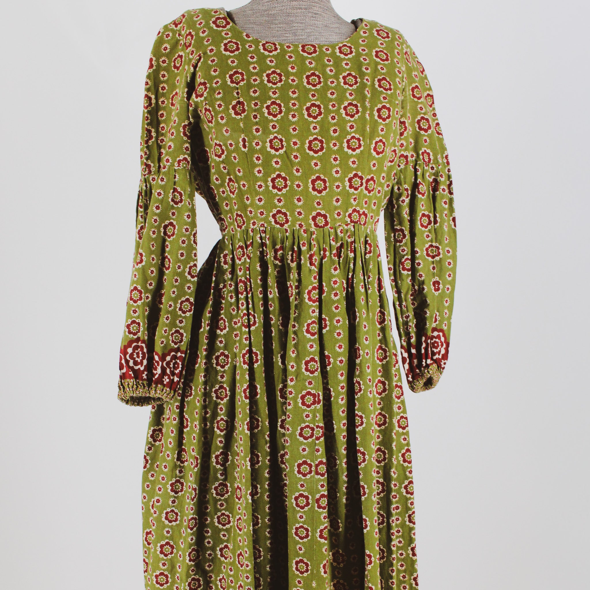 60s green floral bordered-print cotton folk dress