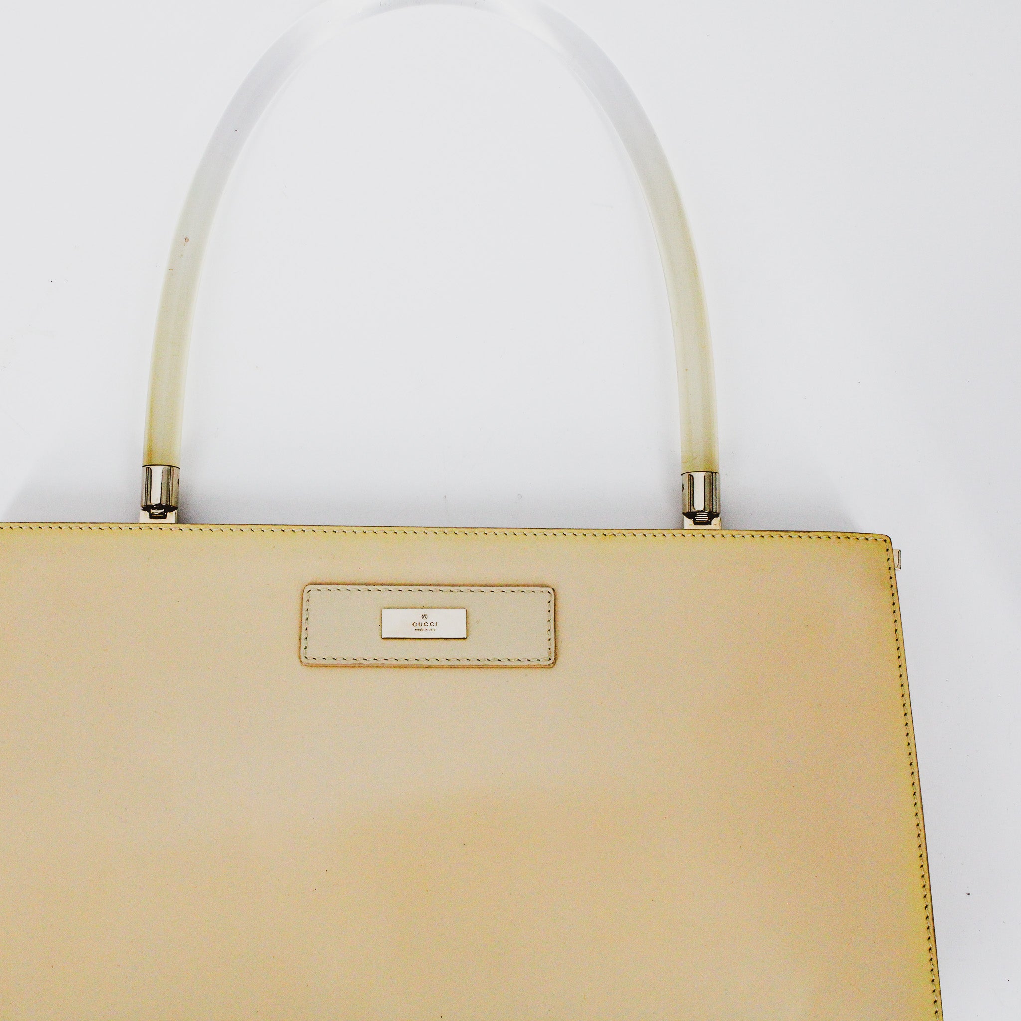 y2k gucci by tom ford tan patent leather, lucite handle