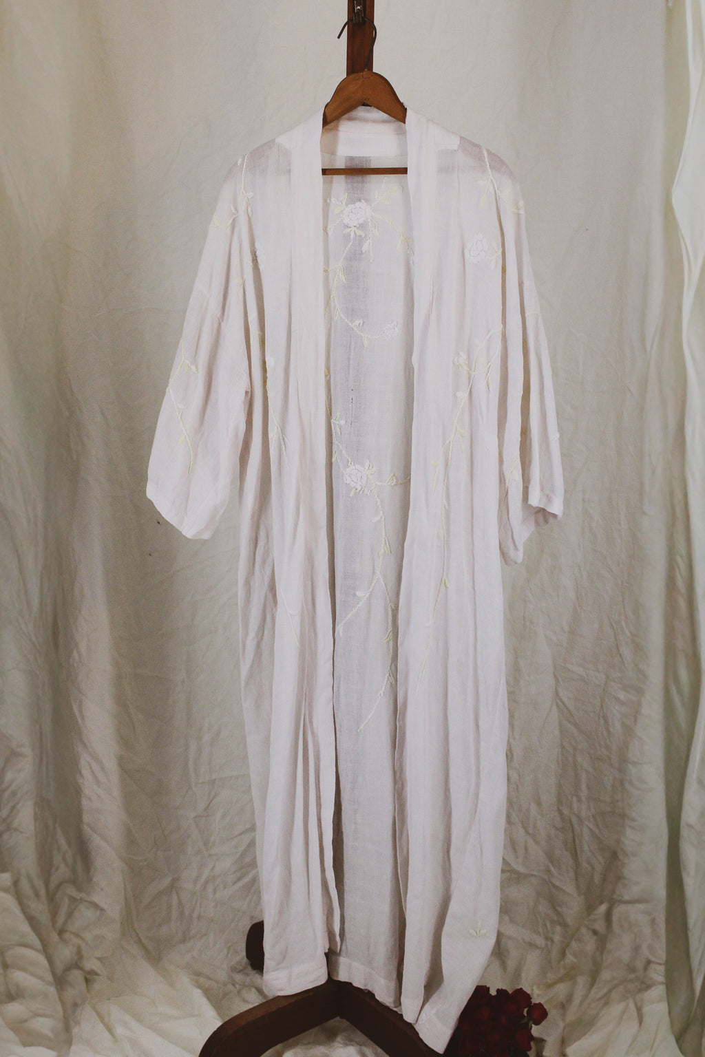 1910s antique embroidered cotton voile wrapper robe