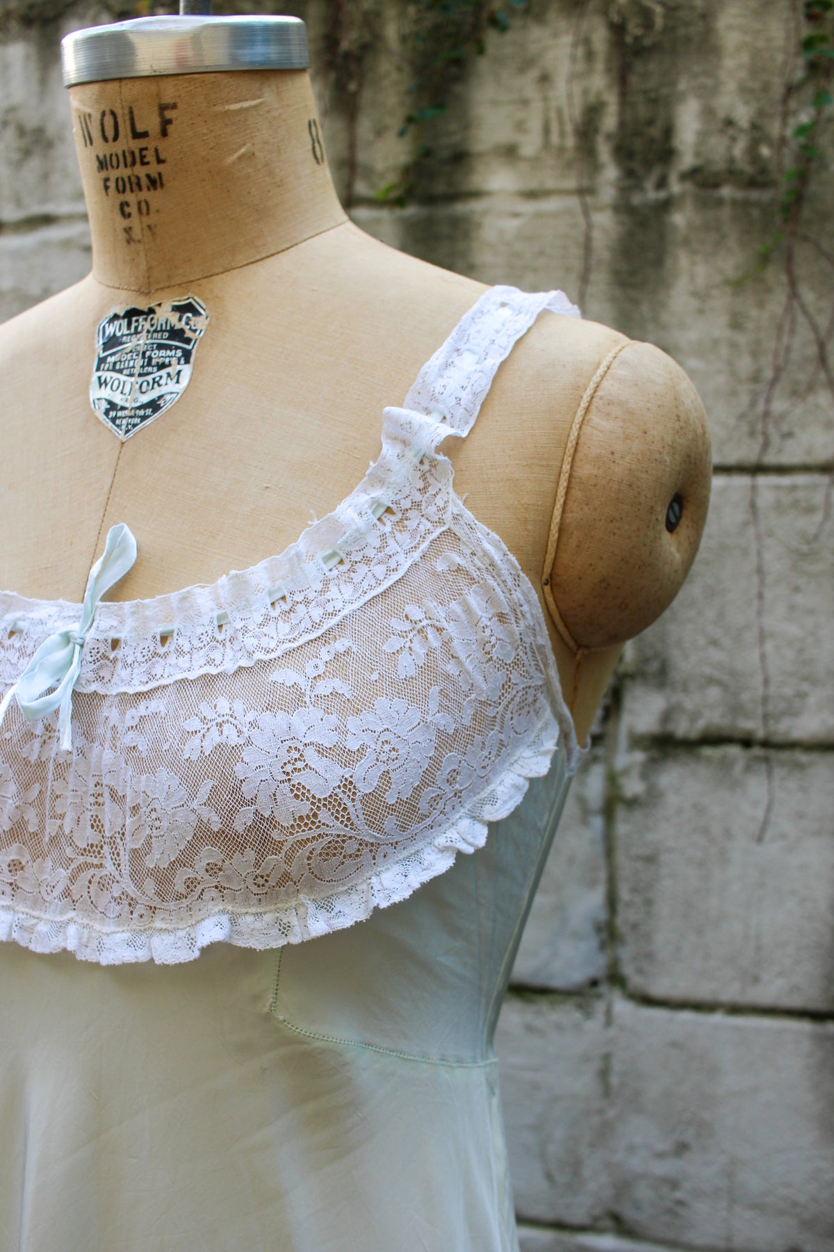 40s "styled by godfried" mint rayon nightgown, lace bodice