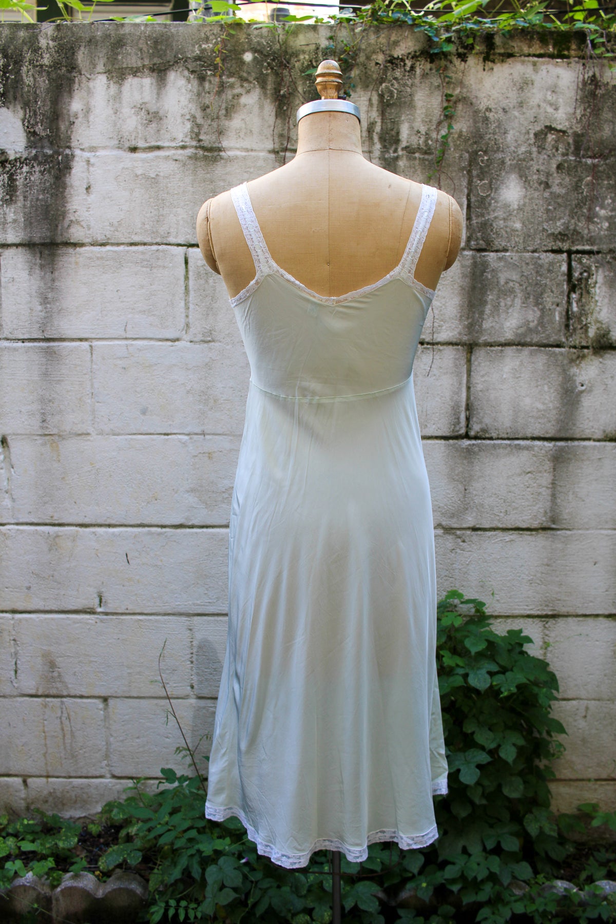 40s "styled by godfried" mint rayon nightgown, lace bodice
