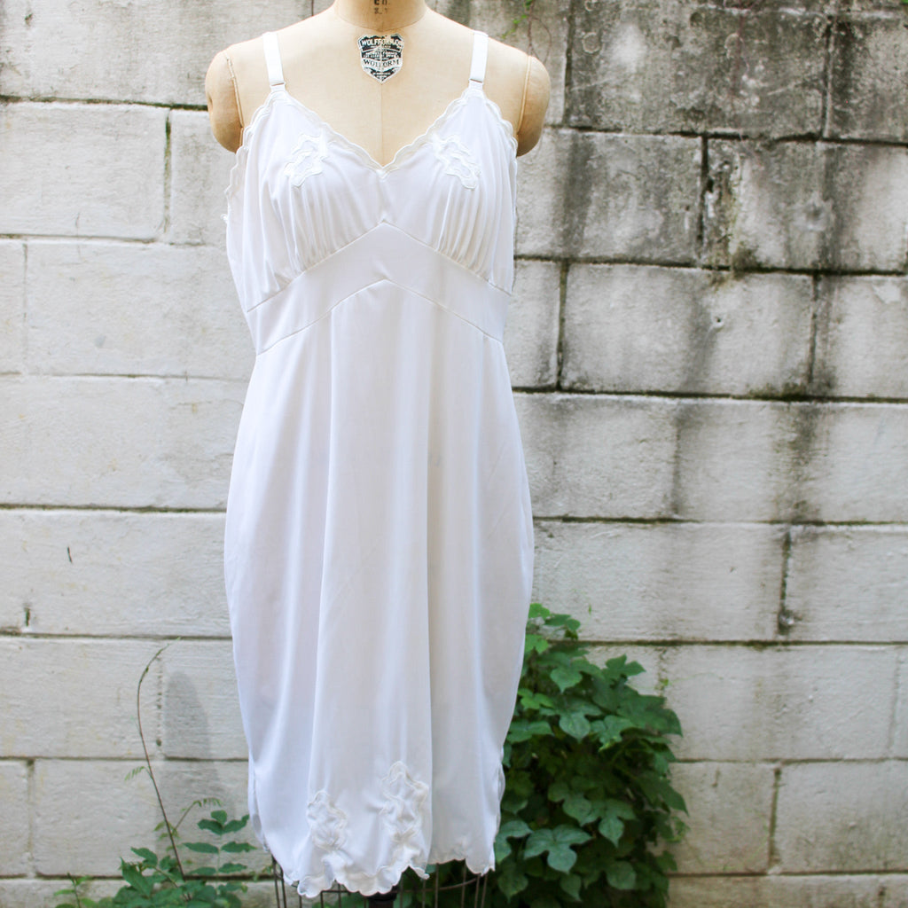 50s artemis white nylon slip - full front view on dress form