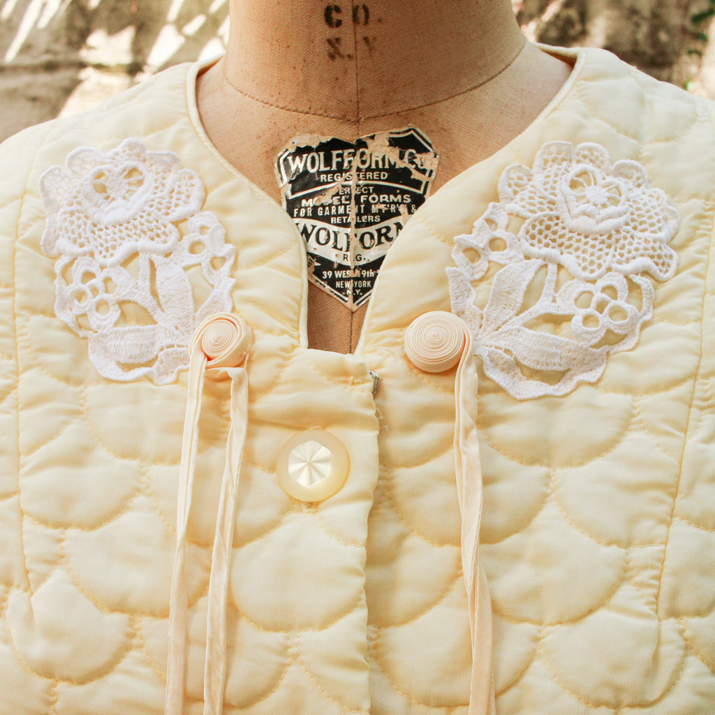 50s barbizon dream puff bed jacket - lace appliqué and rosette tie detail