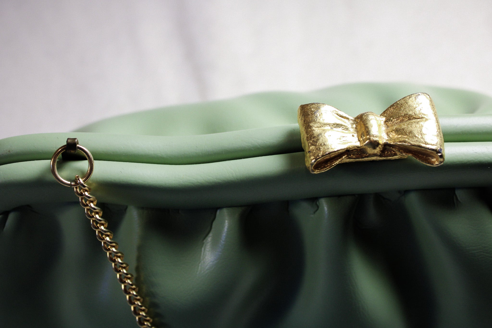 70s mint green bow clasp chain clutch