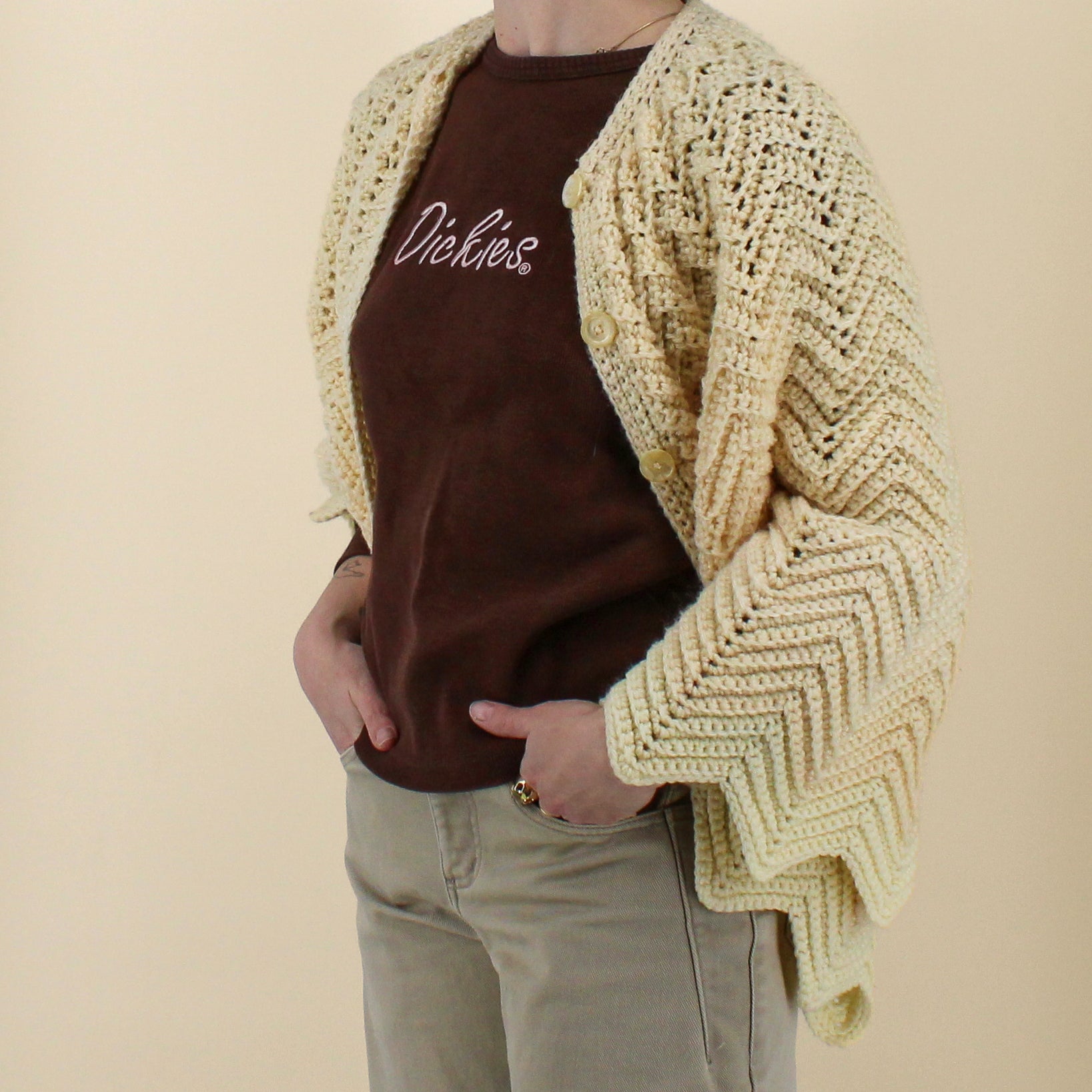 70s handknit sculptural chevron cape