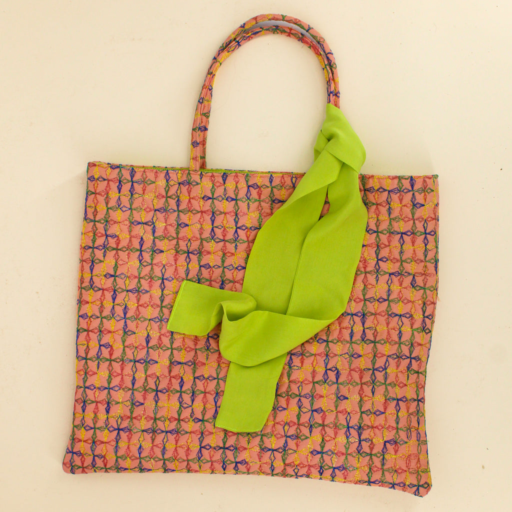 eleanor everyday tote - 50s embroidered quilting