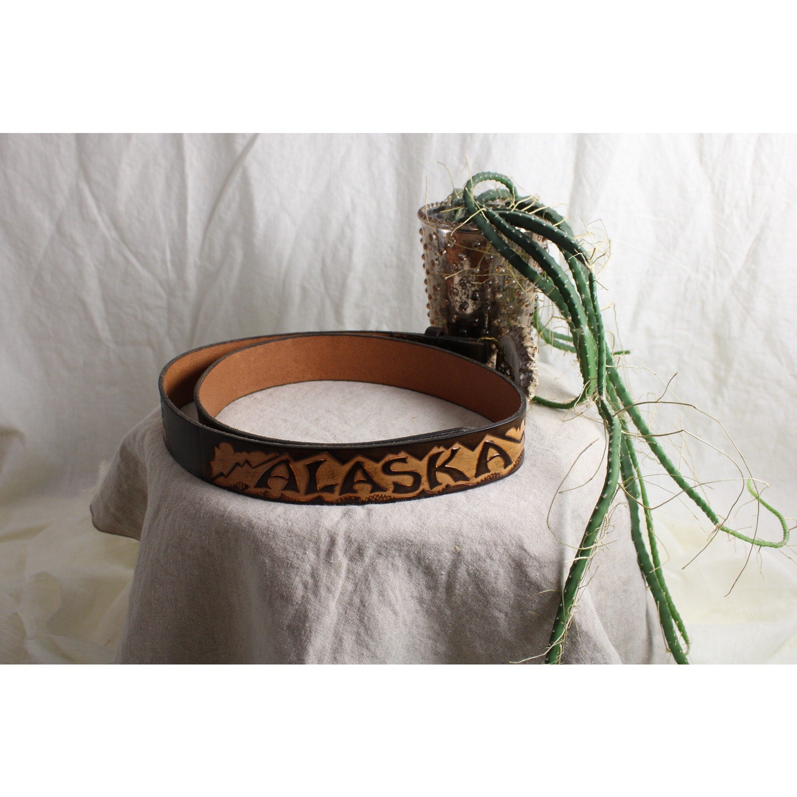 80s alaska antler buckle leather belt