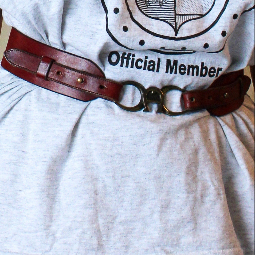 80s etienne aigner horseshoe buckle waist belt