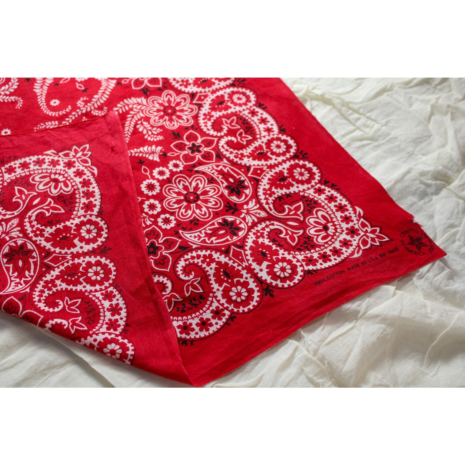 70s crafted with pride in usa rn14193 red paisley bandana- selvedge