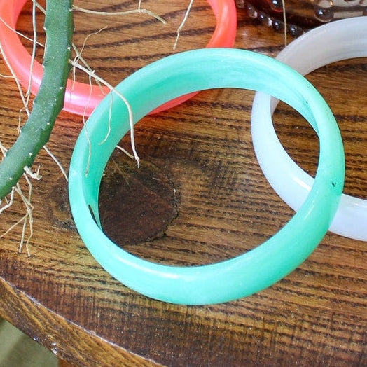 60s genuine lucite jade green bangle