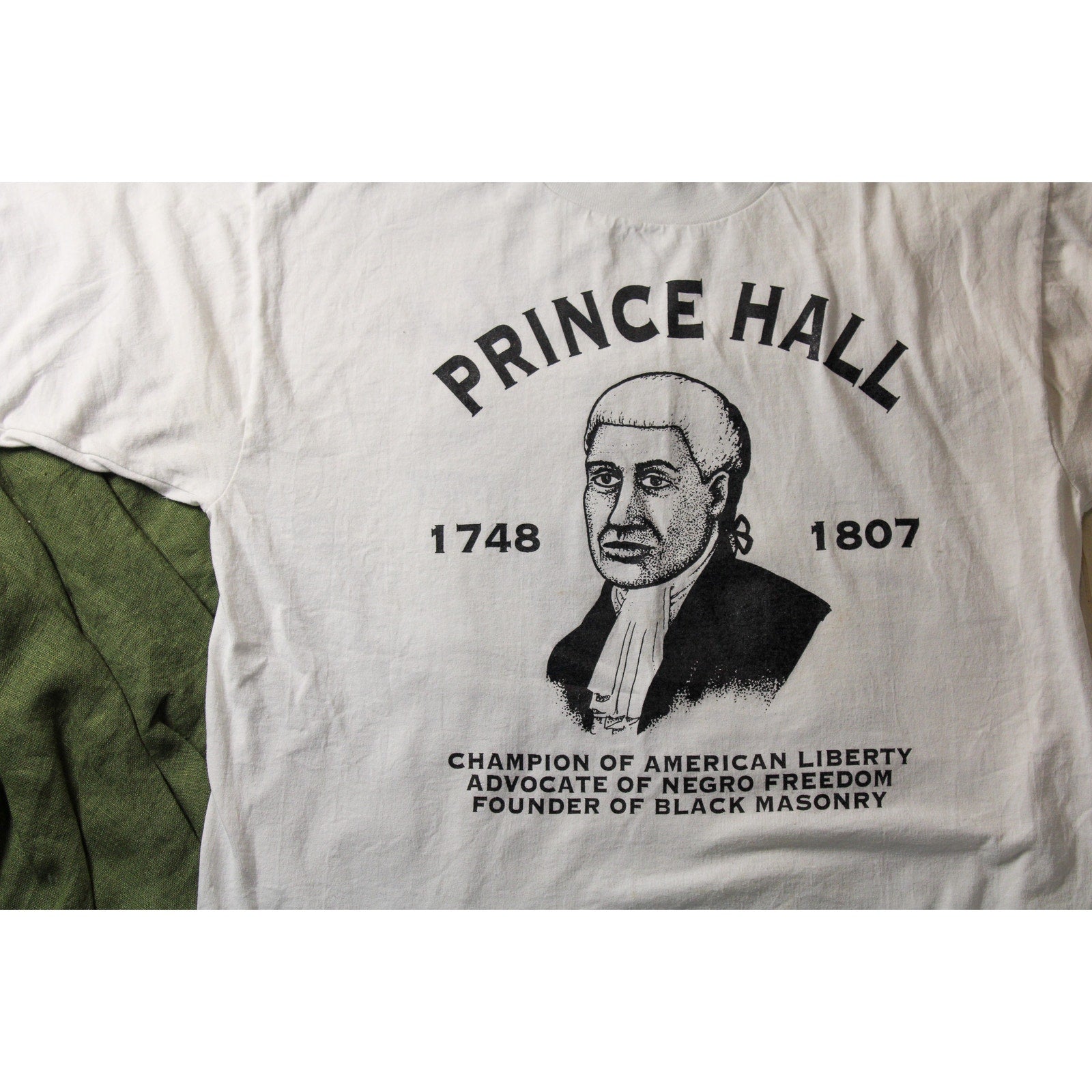 90s prince hall historical graphic tee (l) fruit of the loom best