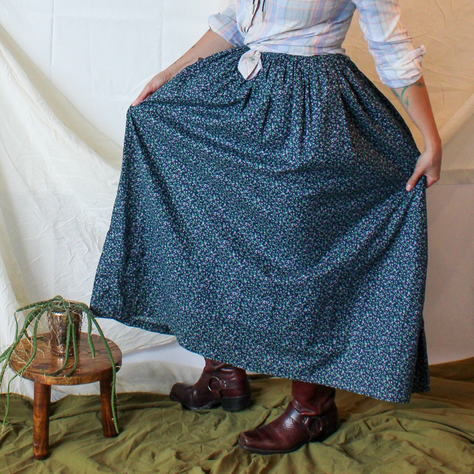80s navy ditsy floral cottagecore prairie skirt