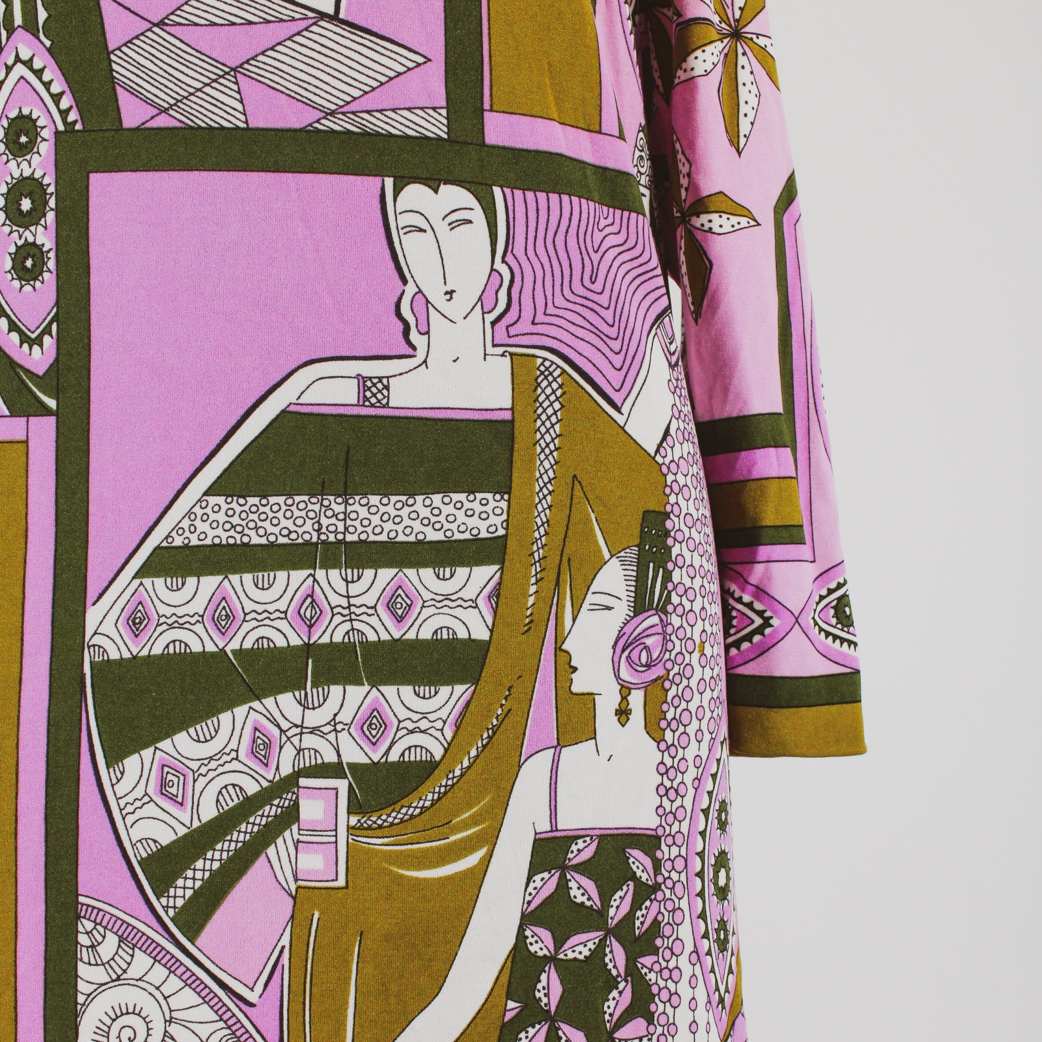 deco lady print figures detail