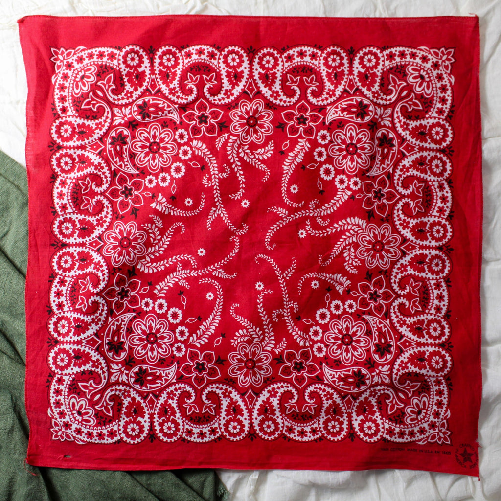 70s crafted with pride in usa rn14193 red paisley bandana- selvedge
