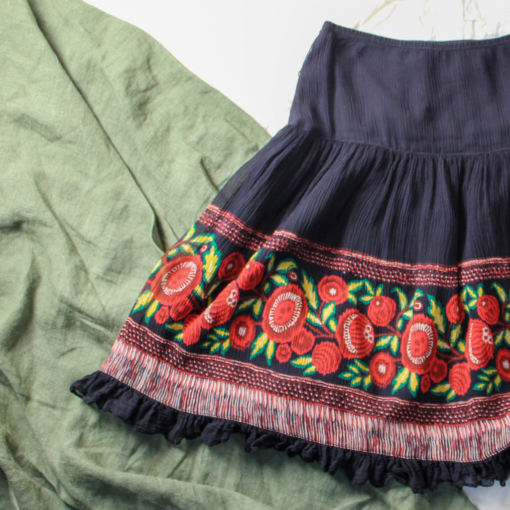 2000s/Y2K Anna Sui Folk Silk Floral Skirt – Printed Gauze