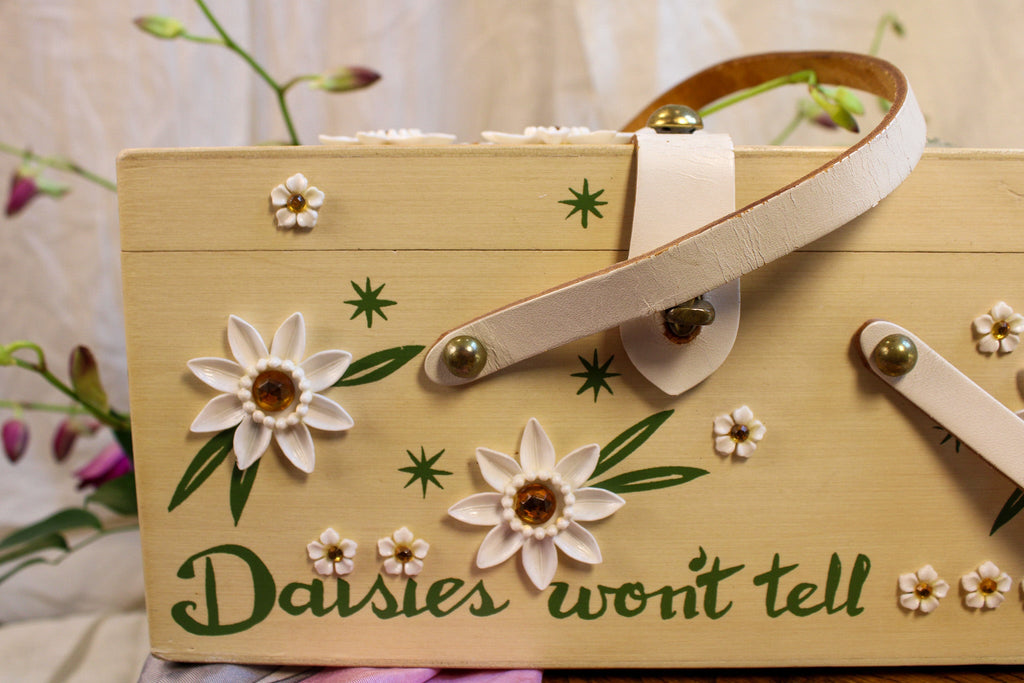 1966 enid collins “daisies won’t tell” box purse – collins of texas