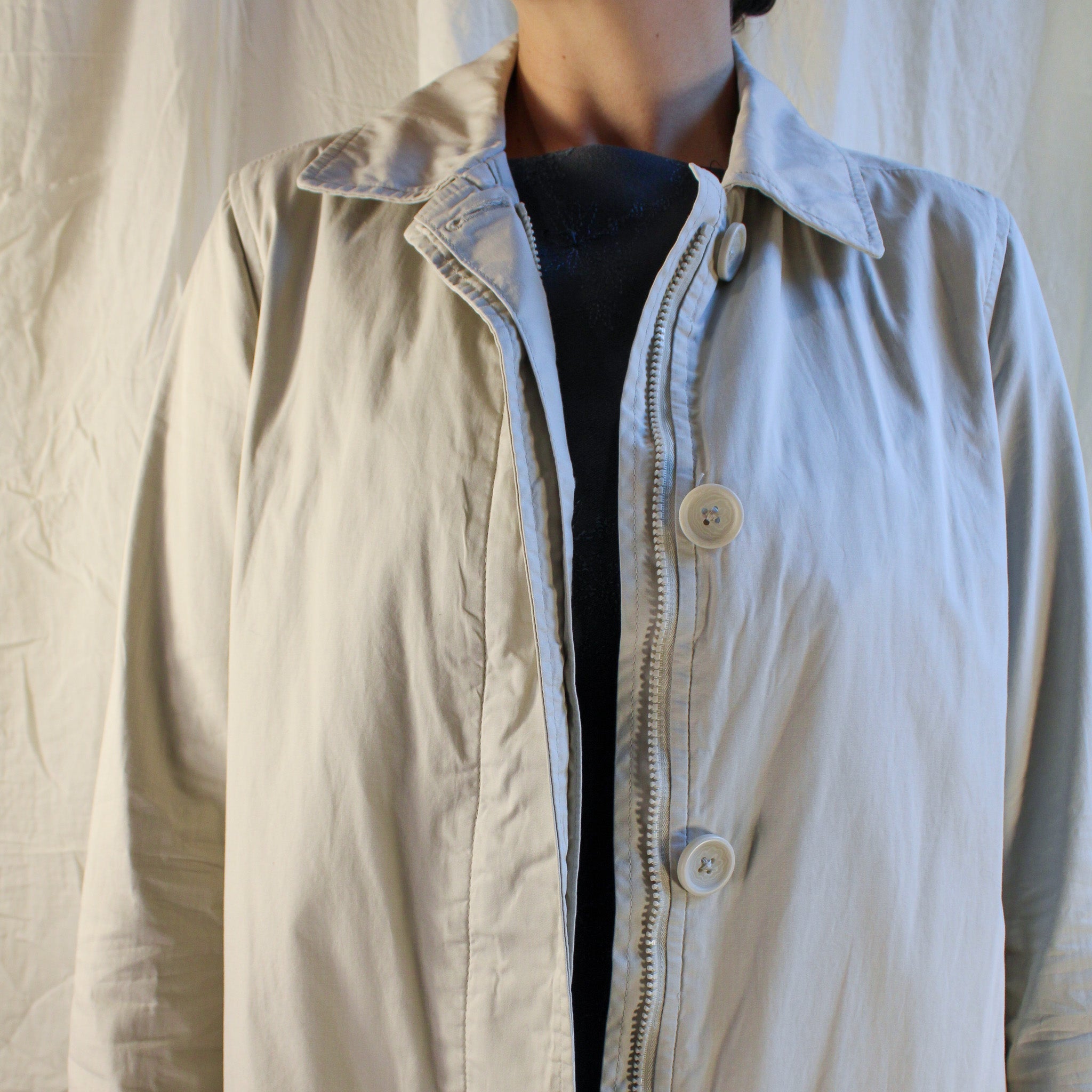 Button/placket detail