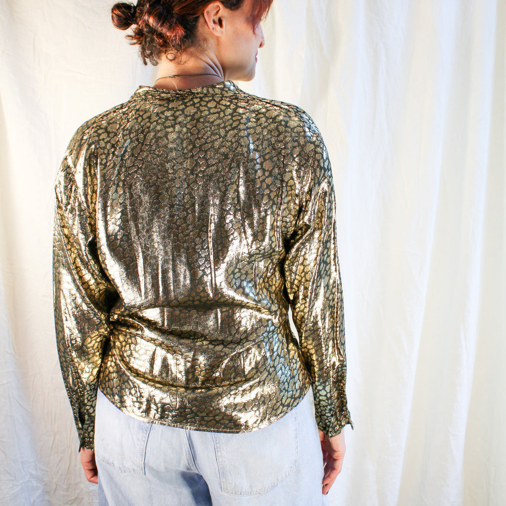Back on model metallic top