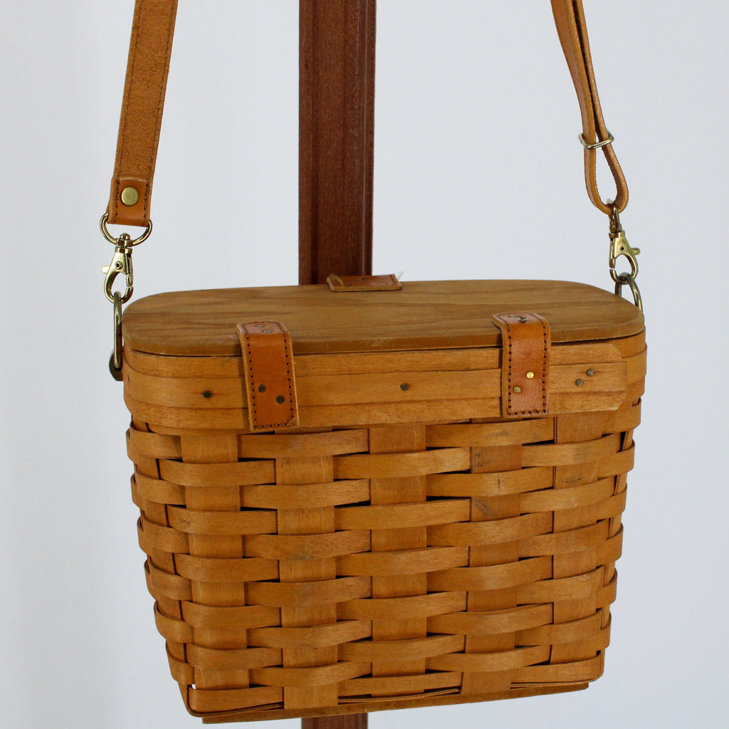 longaberger 1998 handwoven basket crossbody purse, front