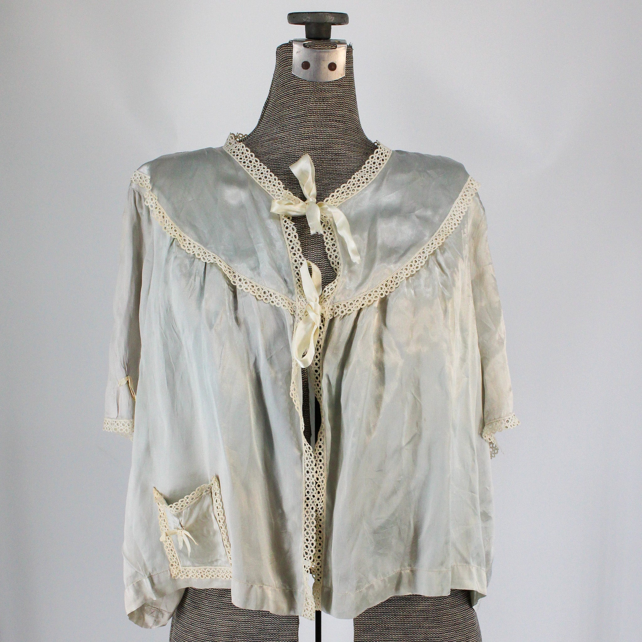 40s under-pretties by berger boudoir bed jacket - front