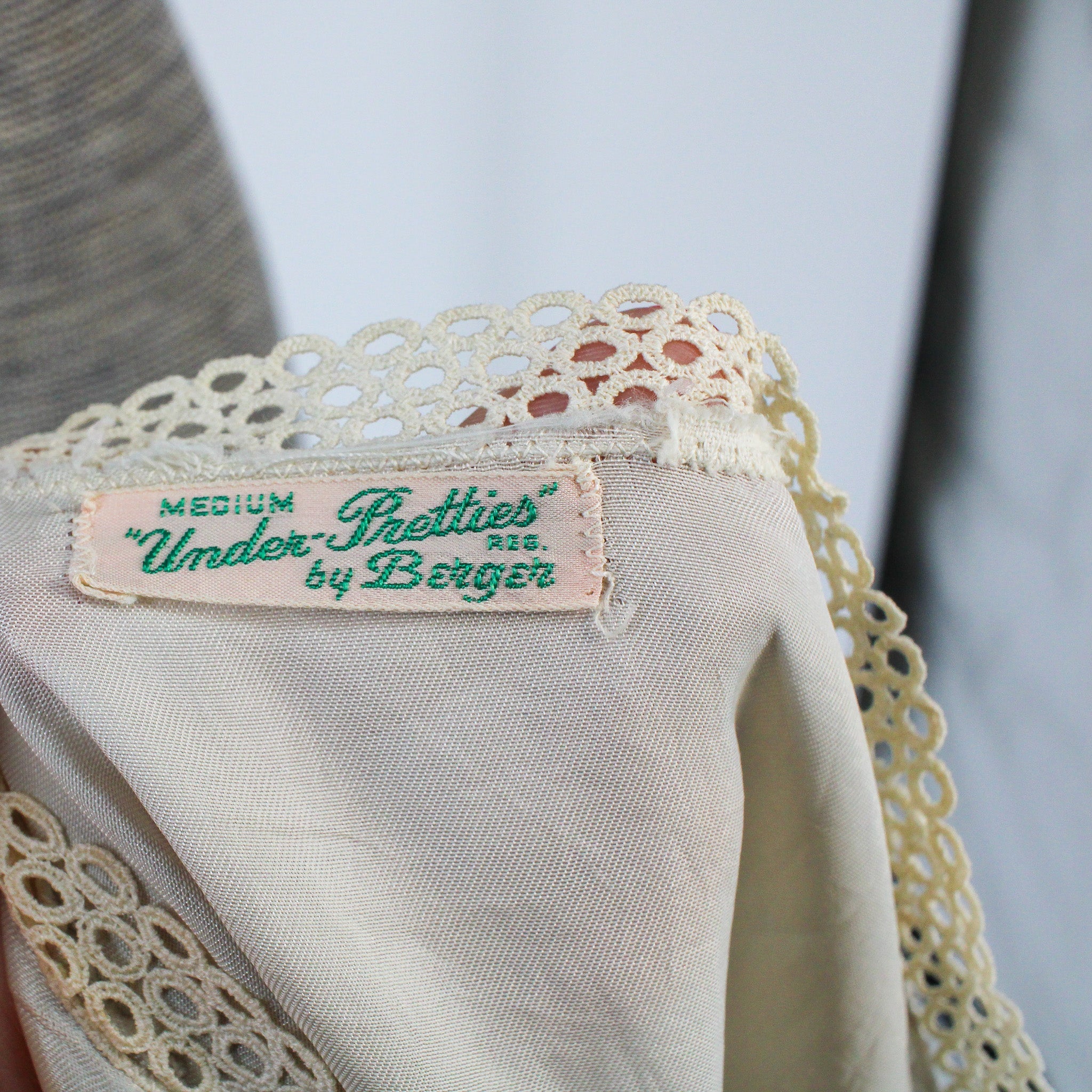 under-pretties by berger label, size medium