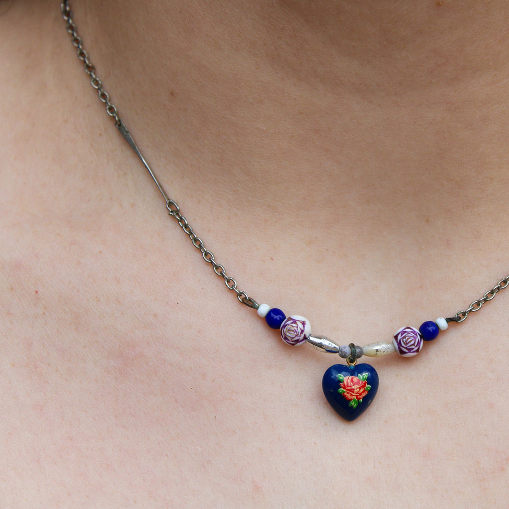 Side angle of choker