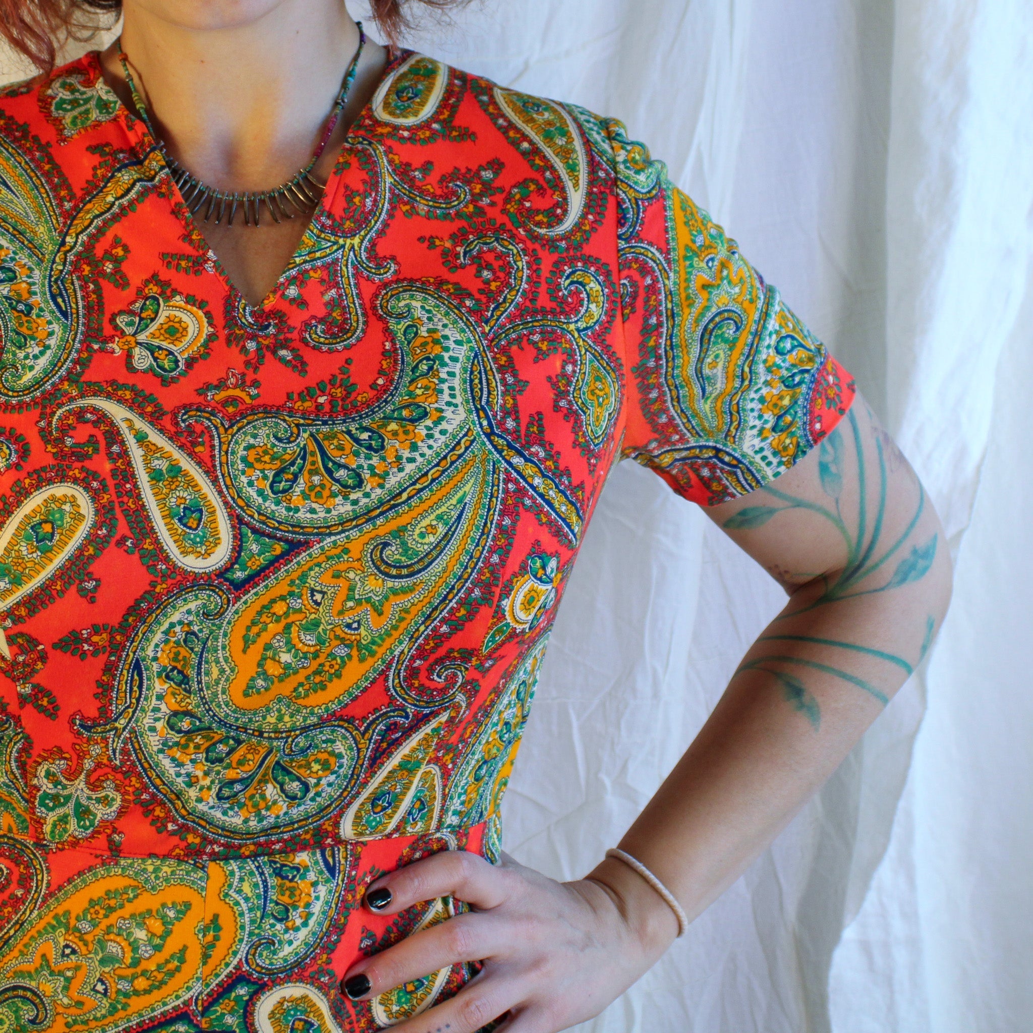 70s red paisley dress with metal zipper - image 5