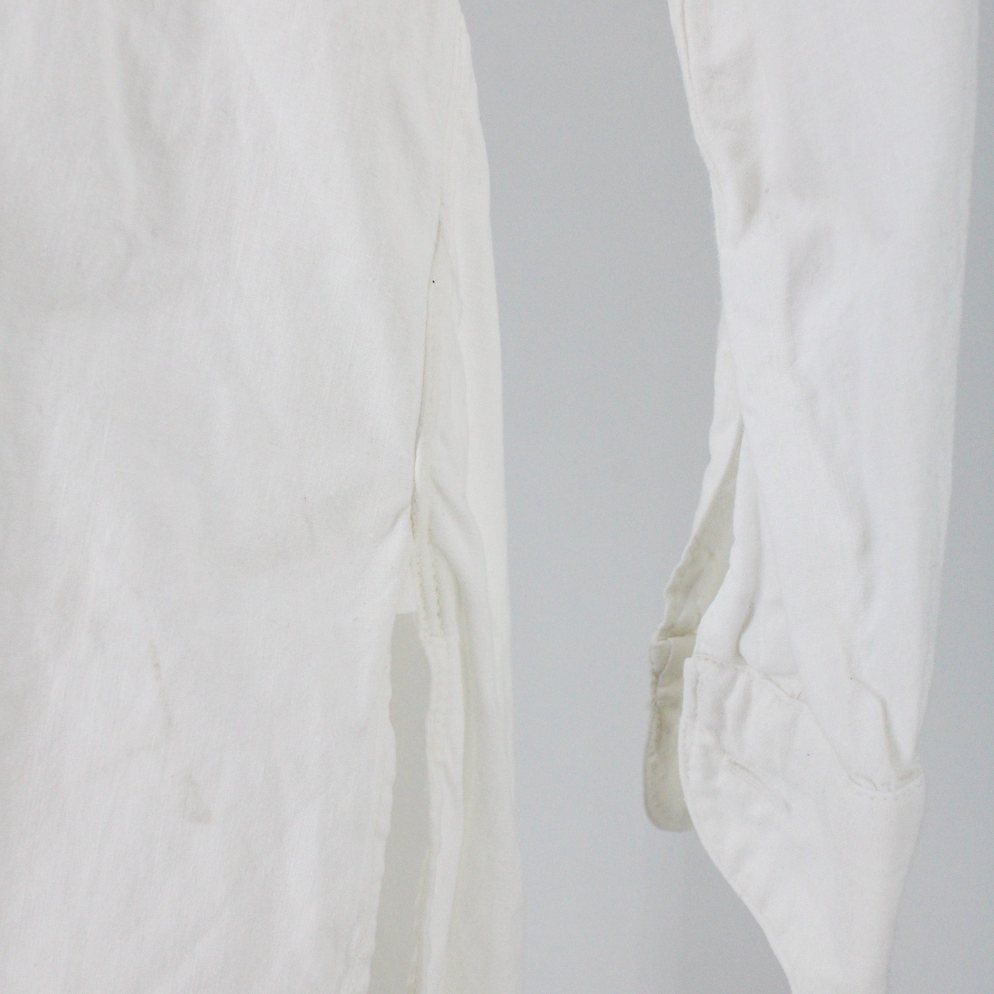 side gusset and sleeve detail