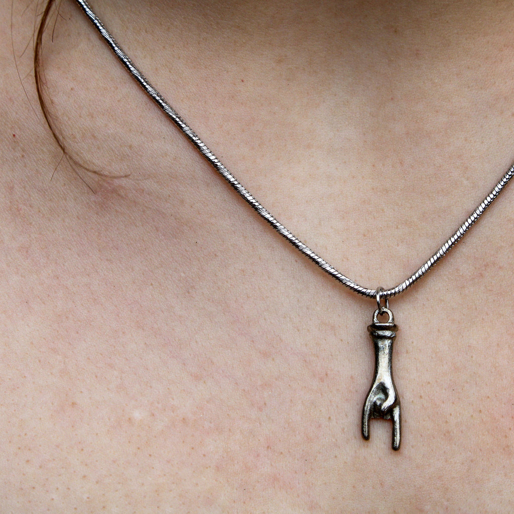 Front view of hand pendant