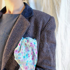 Collar and lapel detail